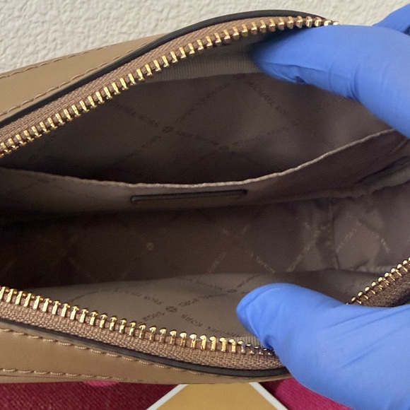 Michael Kors Maeve LG EW Pocket Crossbody MK Logo Husk Wide Strap NWT - Picture 9 of 11